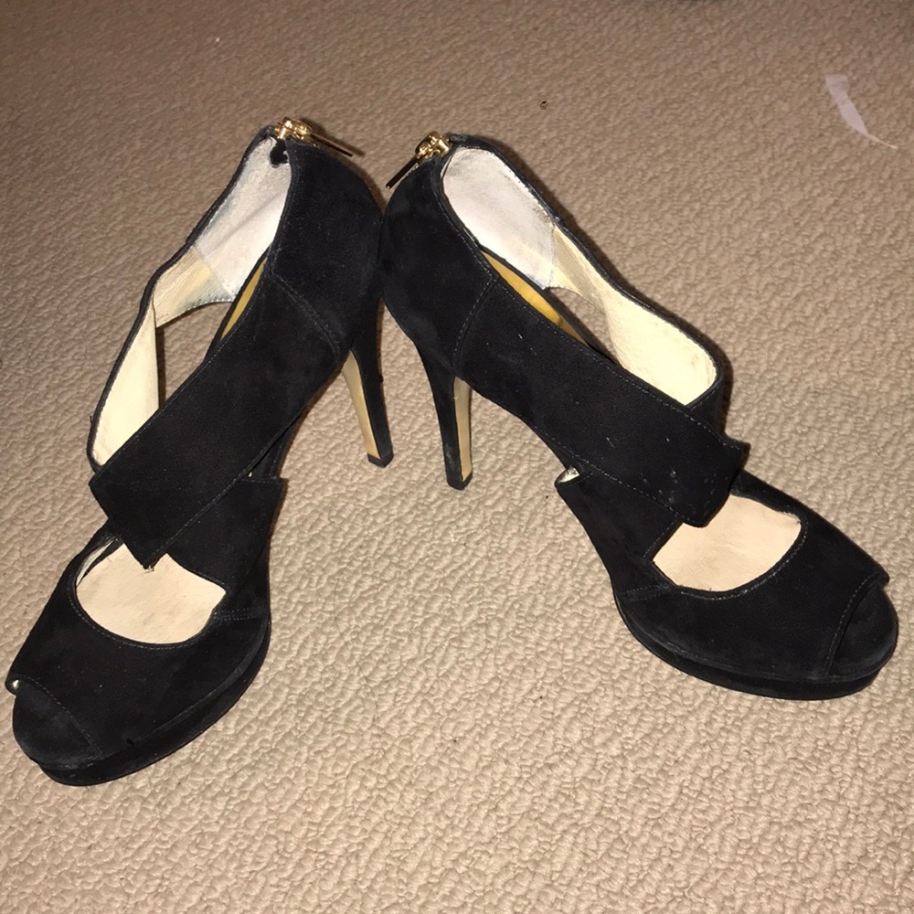 Michael kors zip up heel